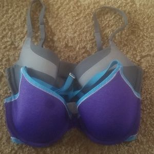 Victoria's secret- lined demi 32DD